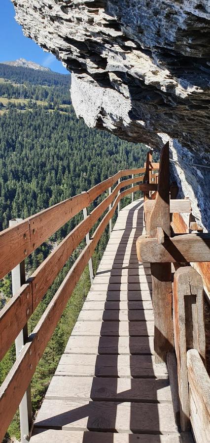 Un moment de détente inoubliable Saillon-les-Bain Exterior foto