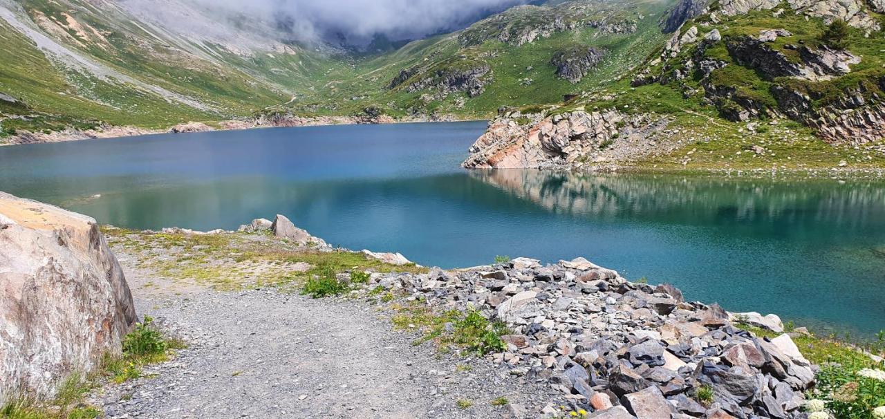 Un moment de détente inoubliable Saillon-les-Bain Exterior foto