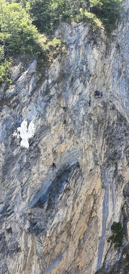Un moment de détente inoubliable Saillon-les-Bain Exterior foto