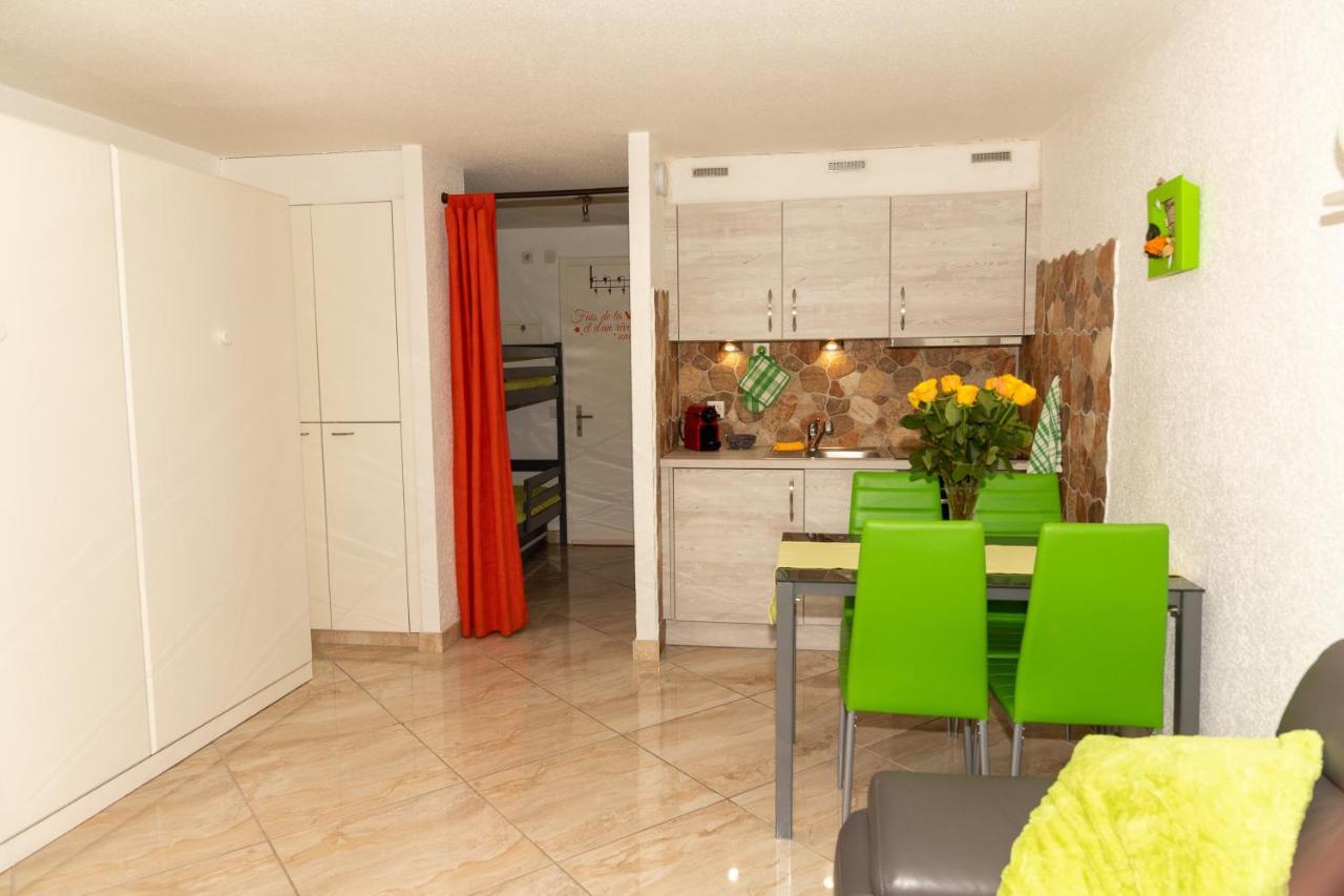 Un moment de détente inoubliable Saillon-les-Bain Exterior foto