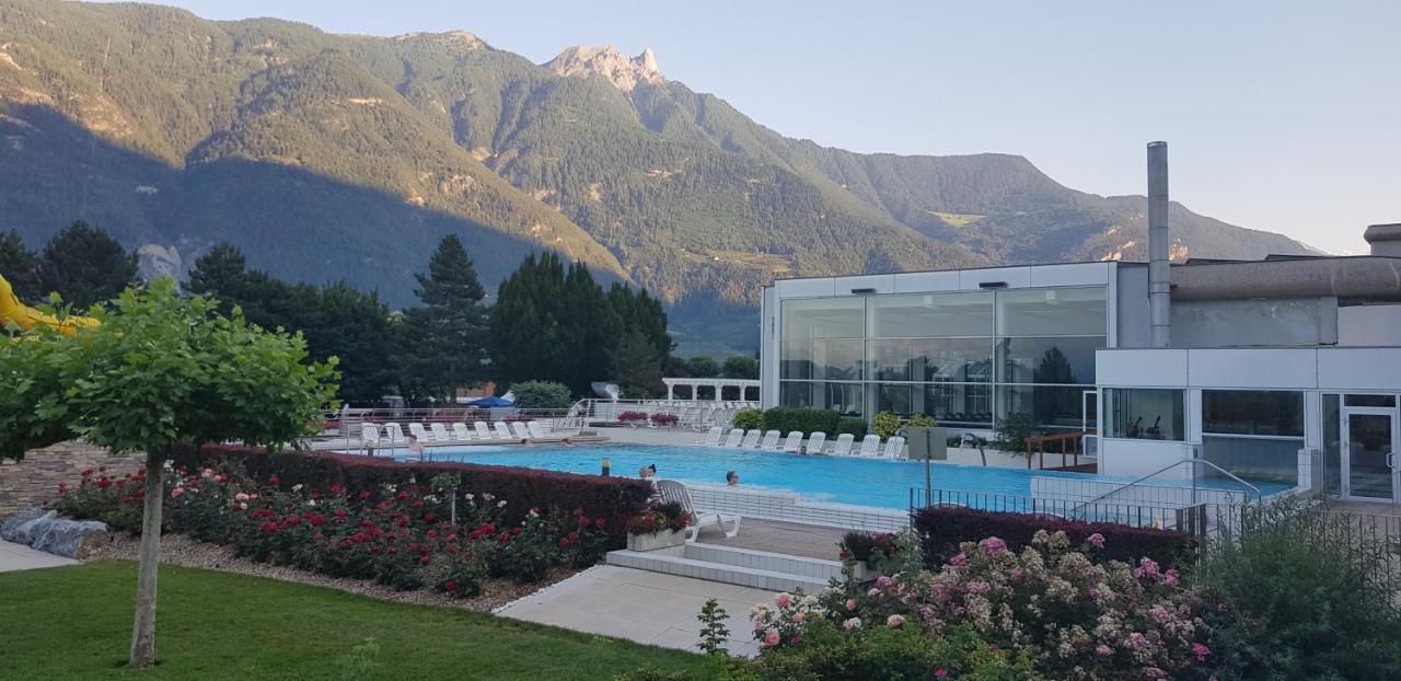 Un moment de détente inoubliable Saillon-les-Bain Exterior foto